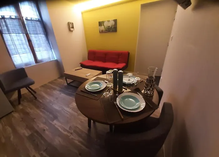3 T2 Cosy De 40 à 50 M2 Idéal Pour Un Déplacement Pro  Les Iris Bourg-Saint-Andéol