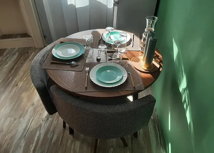 3 T2 Cosy De 40 à 50 M2 Idéal Pour Un Déplacement Pro  Les Iris